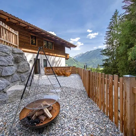 Nationalpark Chalets Neukirchen *