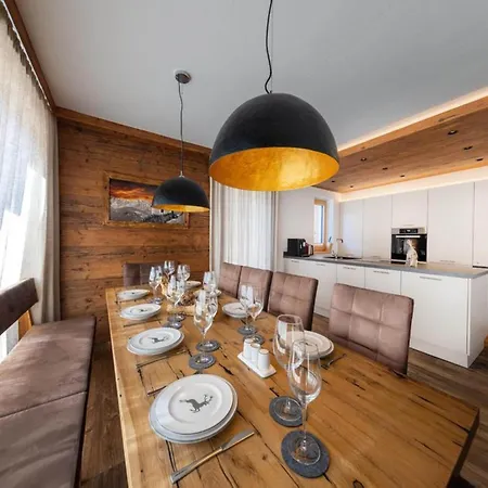 בקתה In Neukirchen By Lift & Sauna, Cleaning Included