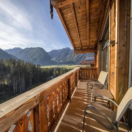 Nationalpark Chalets Neukirchen *