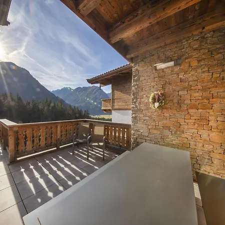 Nationalpark Chalets Neukirchen *