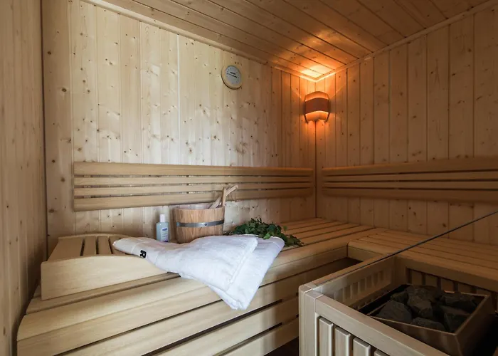Chalet In Neukirchen By Ski Lift & Sauna, Cleaning Included Domek alpejski